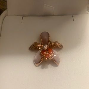 Beautiful 😍 Na Hoku Rose Gold Orchid Pendant with mother of pearl and diamonds
